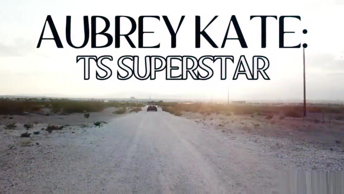 Transbabe Aubrey Kate gets bang in the ass