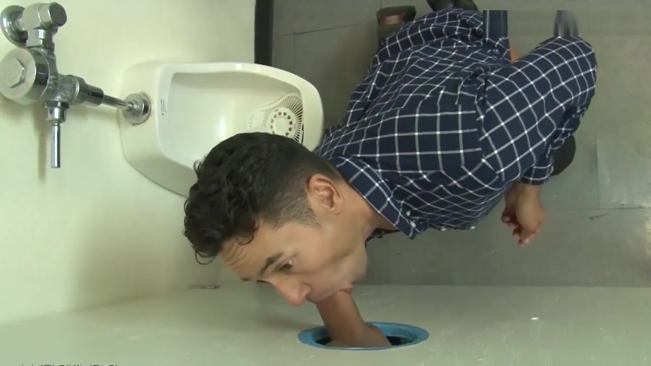 Pow glory hole sex with a shemale