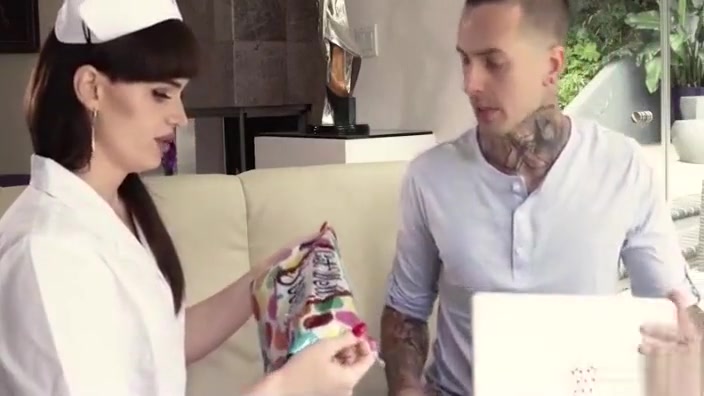 TS Natalie visits her lover for some anal