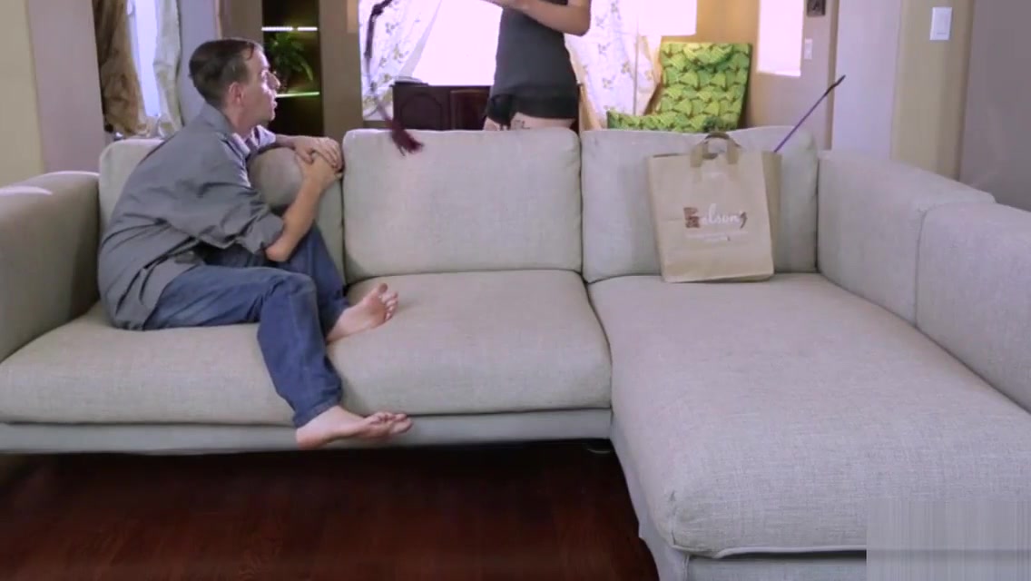 Sexy Tbabe Freya Wynn gets slammed hard