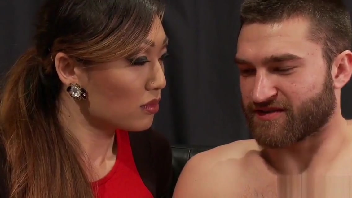 Tranny therapist anal fucks male patient