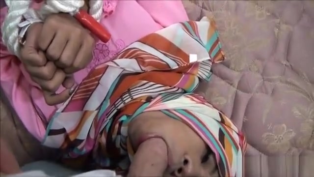 Muslim Ladyboy Two-Way Blowjob