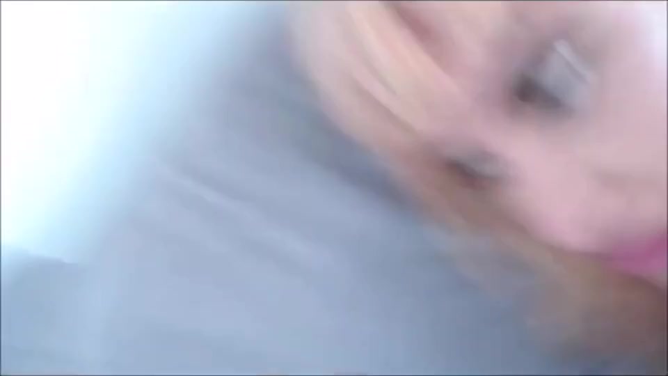 Latina Blond Tranny Having Anal Fun With A Dude