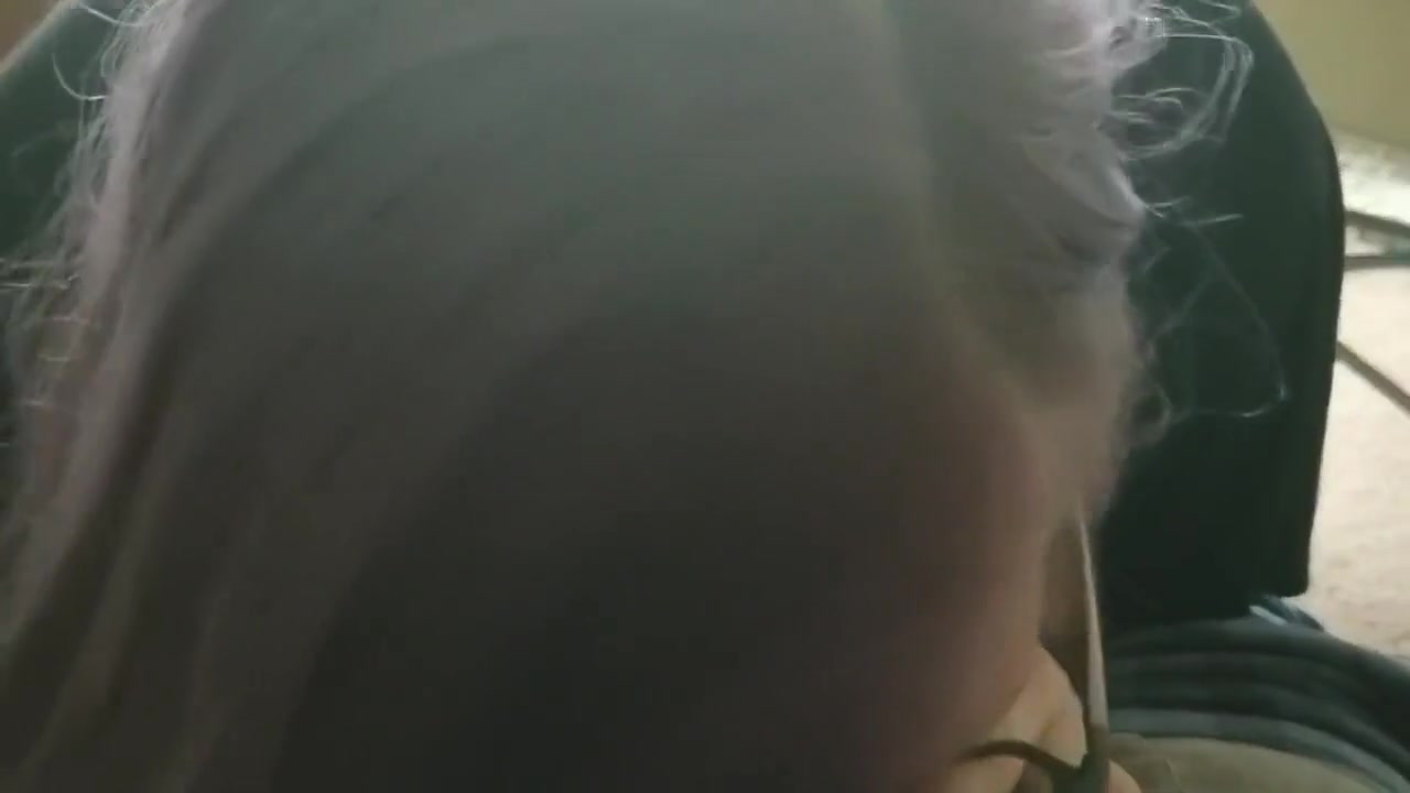 Trans girl earns thick creamy afternoon treat