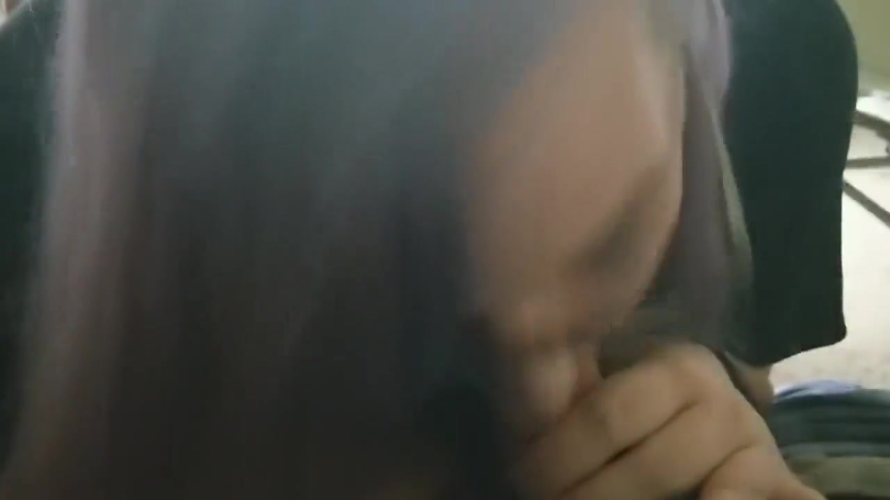 Trans girl earns thick creamy afternoon treat