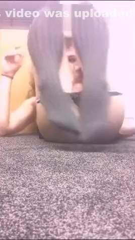 Cute trap Rolling Smal fingers her sissyhole