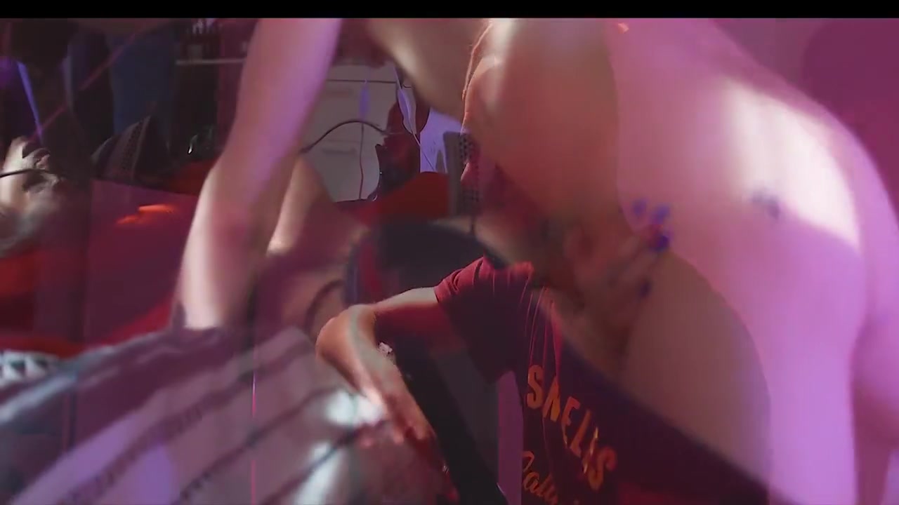 PRIMER VIDEOCLIP PORNO!! CON ARIS DARK