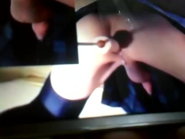 Una rica paja usando las bragas de mi prima