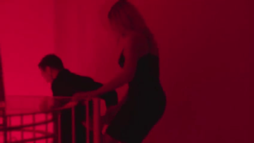 TS Khloe let dude fucks her beautiful ass