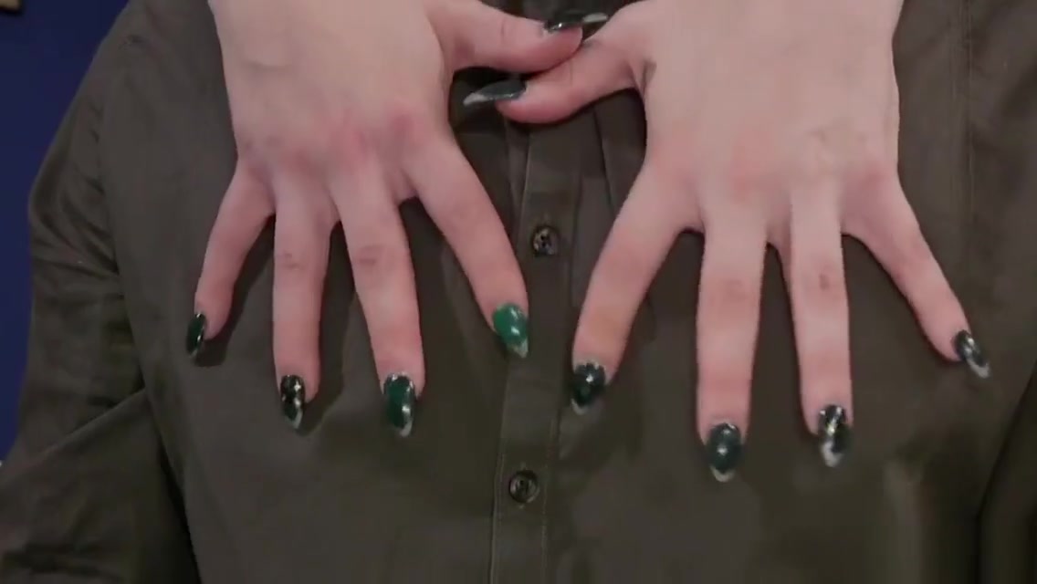 Shemale boss handcuffs and anal fucks employee