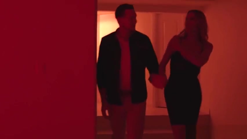 Hot shemale got fucked in a red room of secret club