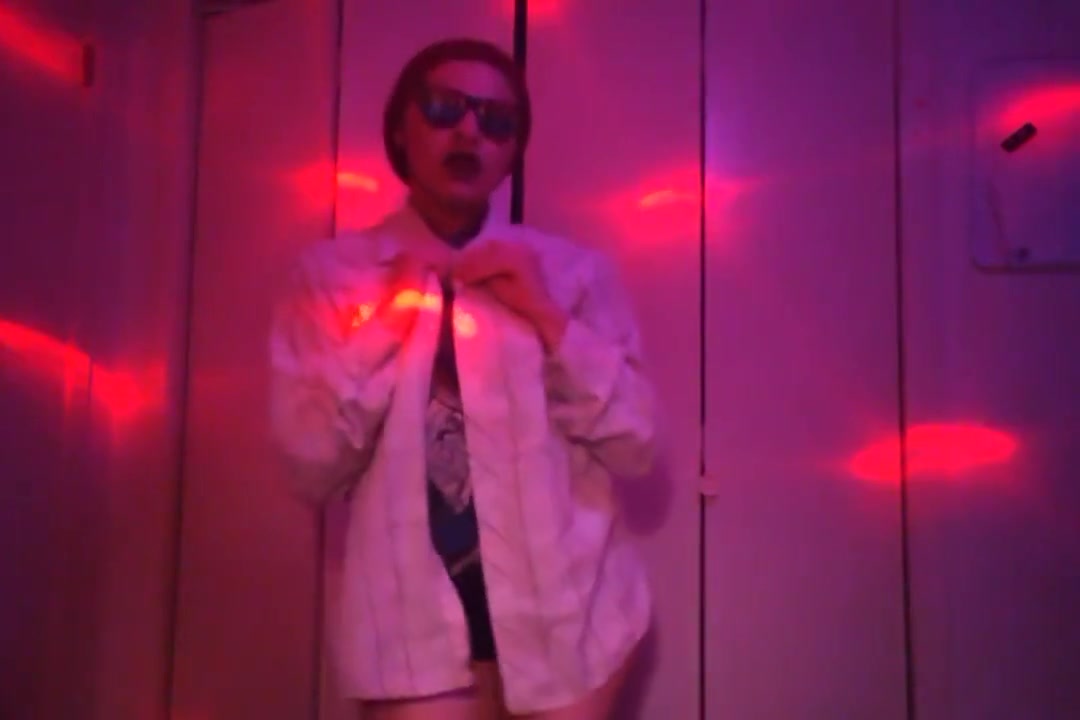 FTM - Striptease Dance
