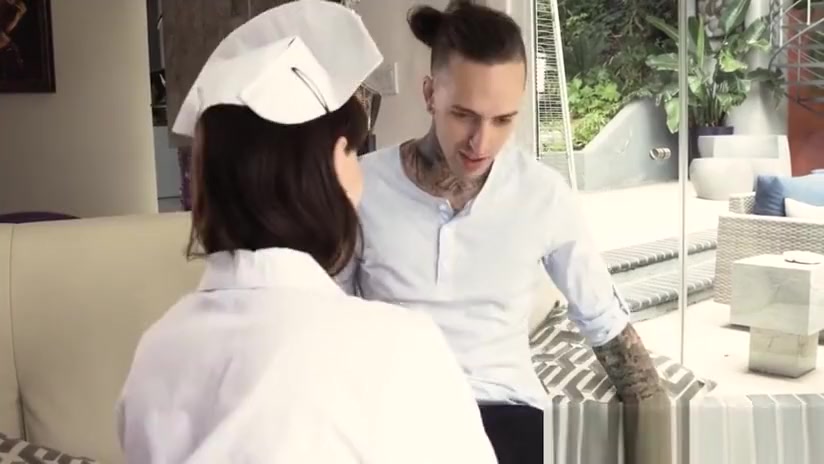 Passionate ts nurse sucking dick