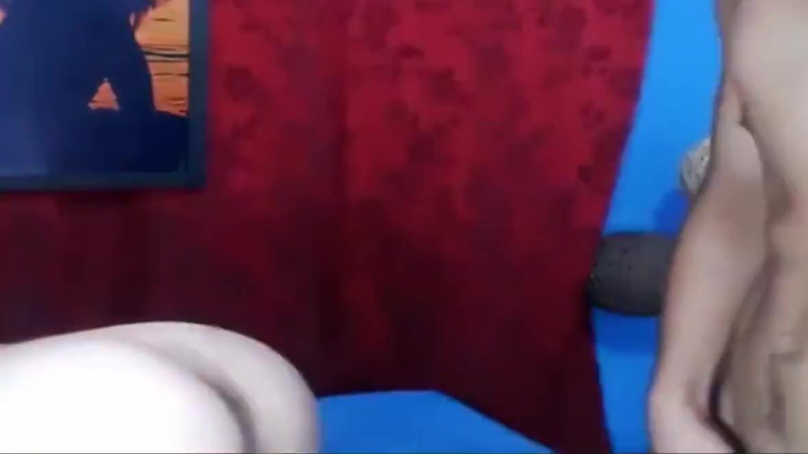 Amateur rabbit shemale captured on cam