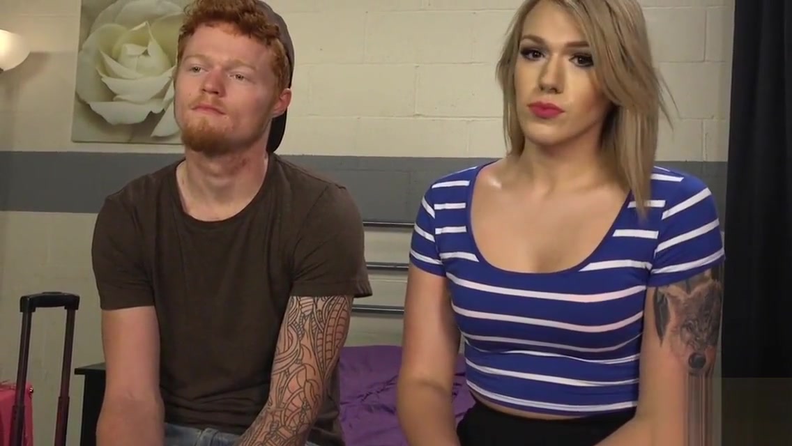 TS beauty drills tight ass from behind