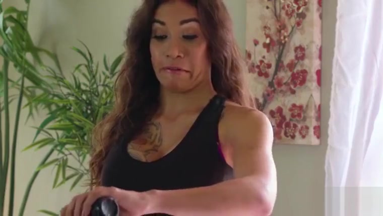 Masseuse Tgirl Tori Mayes wanks her client and fucks him