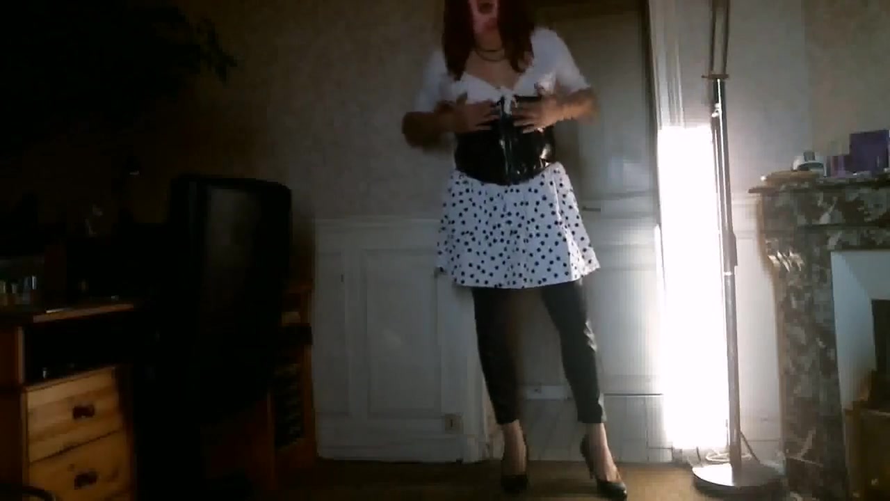 undress bitch 85