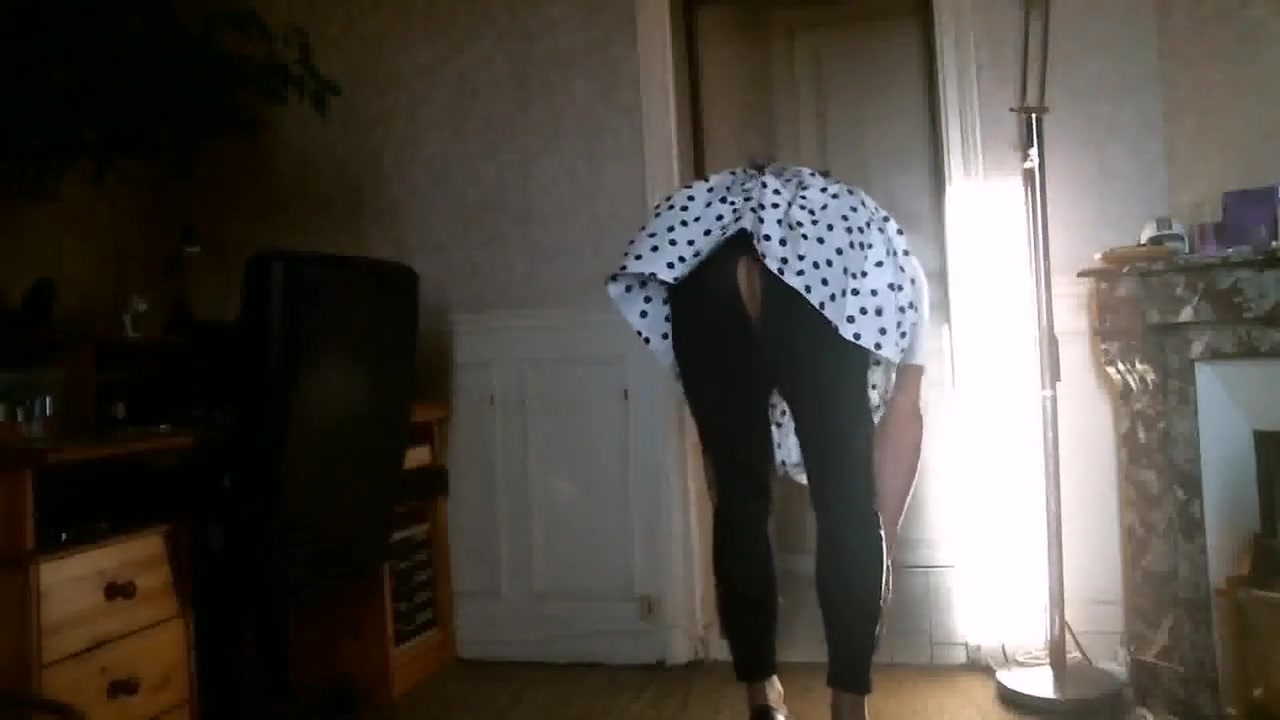 undress bitch 85