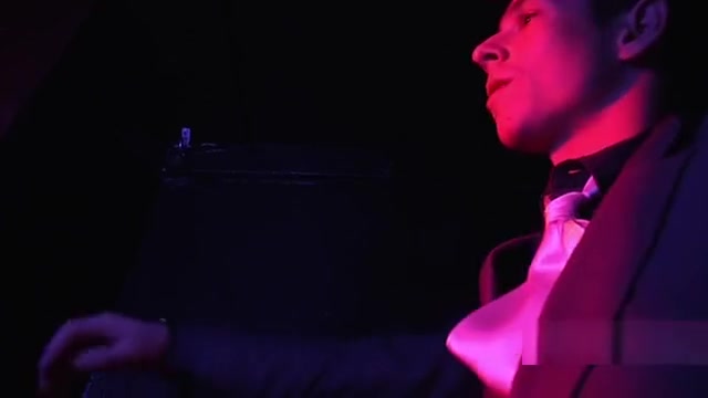 Hot tall tranny dominates guy