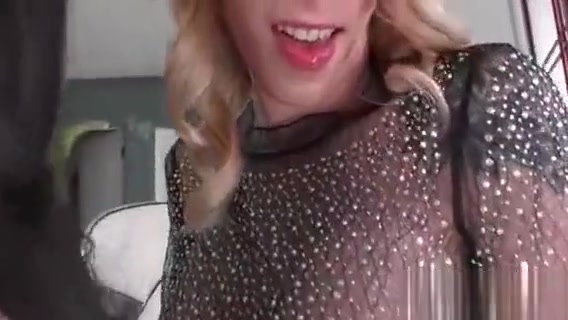Hottest xxx scene tranny Sucking great only for you