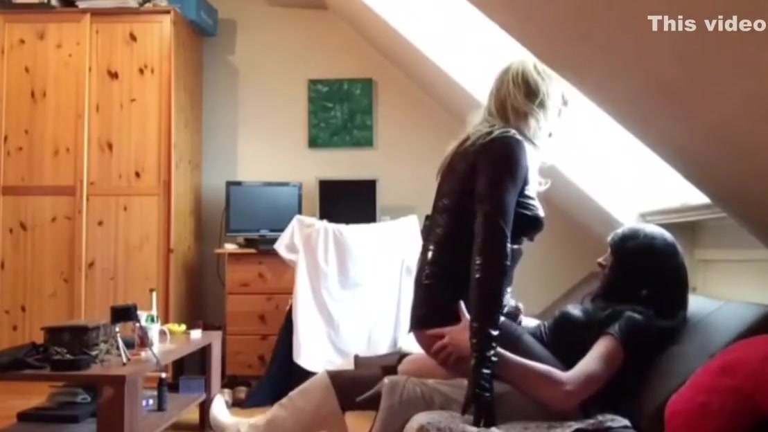 Big Gurl Fucking her gurlfriend