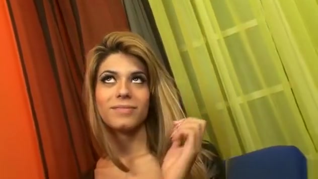 Dude enjoys anal fuck with tranny