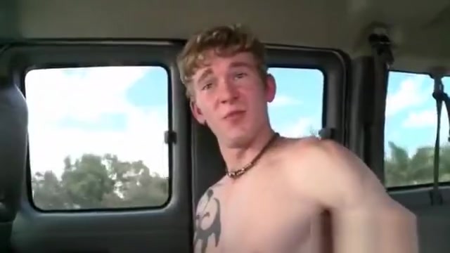 Inked Up Twink Gets Dirty With A Tranny