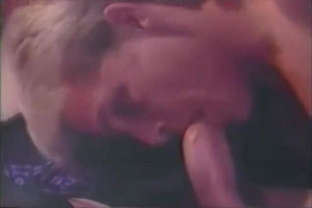 Rich Tranny Sucked By The Driver