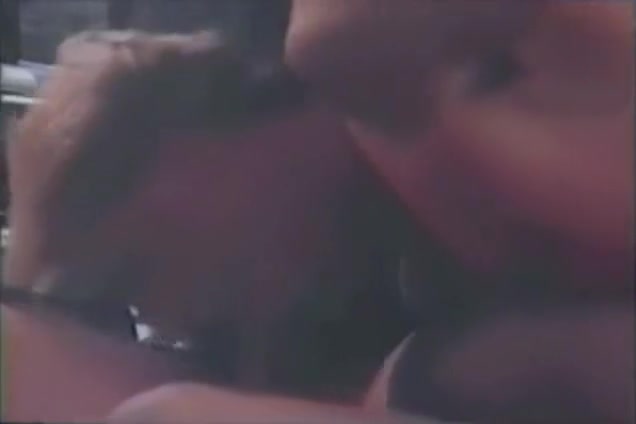 Rich Tranny Sucked By The Driver