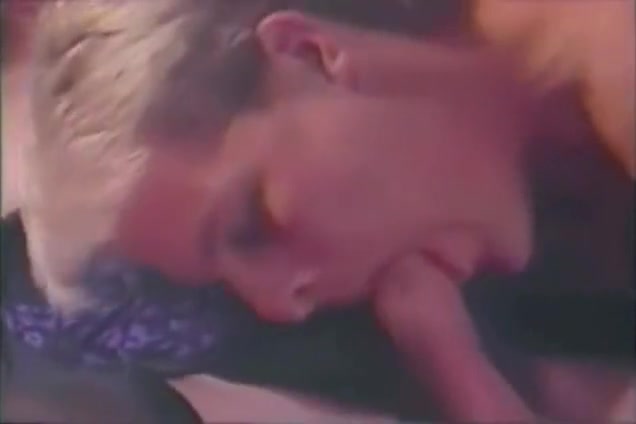 Rich Tranny Sucked By The Driver