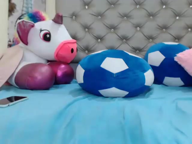 sarawonder69x (cumshot 03:12)