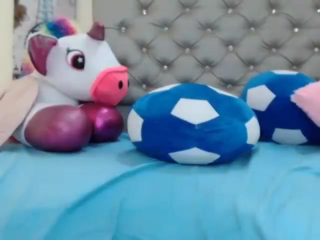 sarawonder69x (cumshot 03:12)