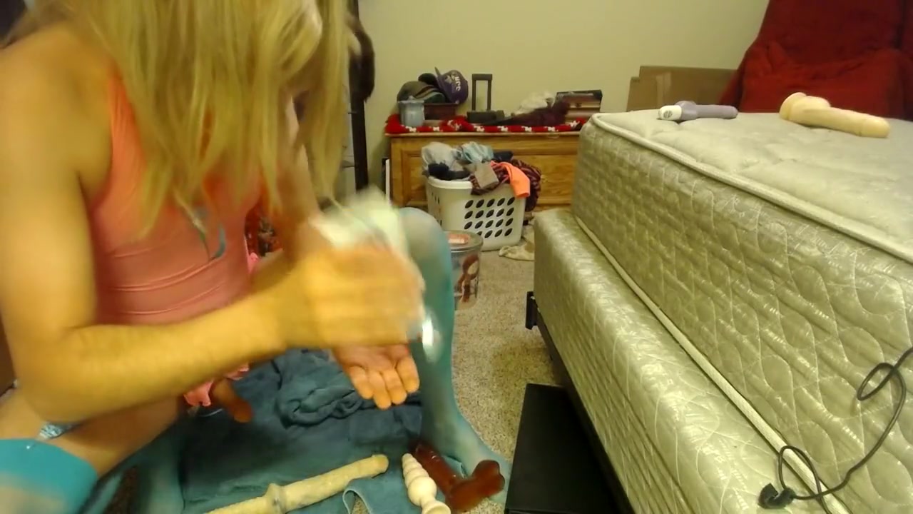 CD Fucks and Eats Cum off Dildo