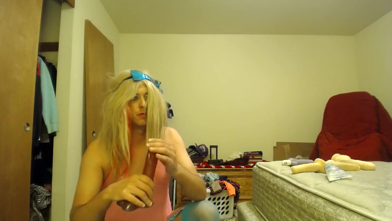 CD Fucks and Eats Cum off Dildo