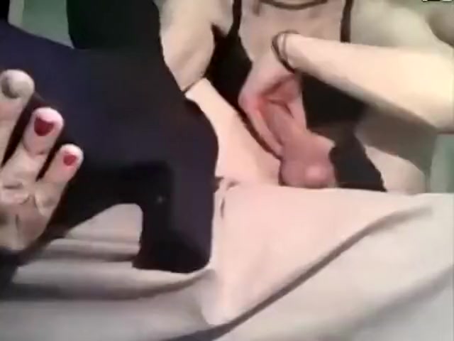 Selfsucking Shemale Video