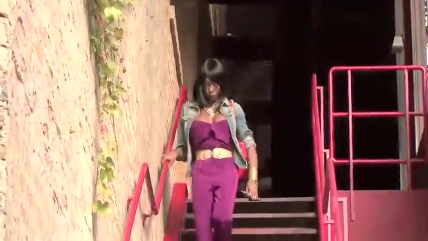 Busty Ebony Shemale Wanking