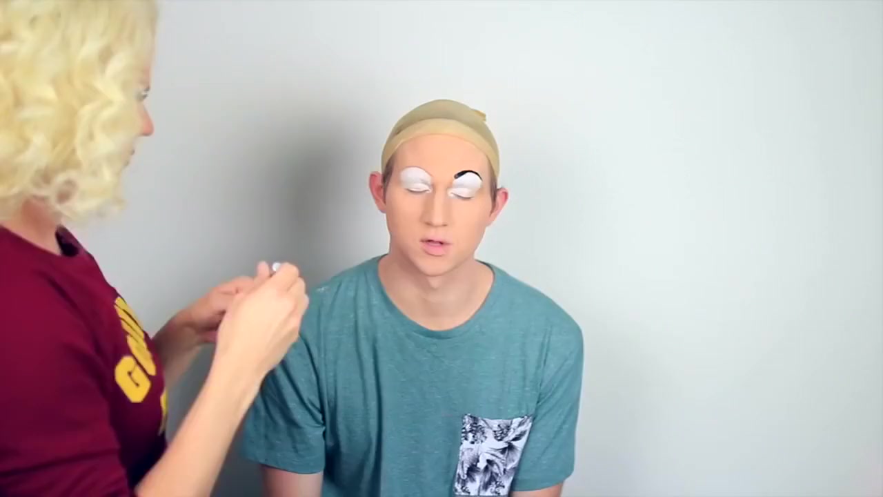 Courtney Act feminize me