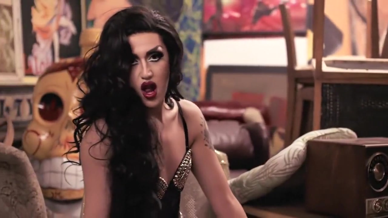 Adore Delano sexy