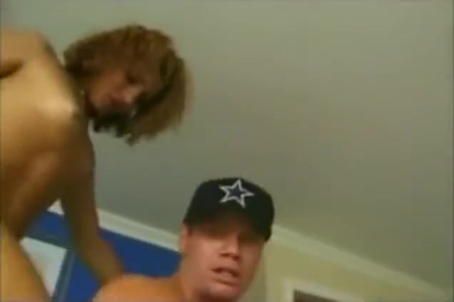 Shemale Threesome Old But Gold