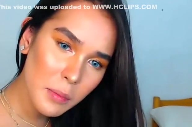 very nice and very nice blue eyes