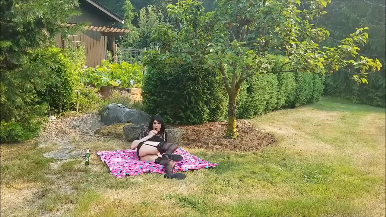 Sissy Summer 18'