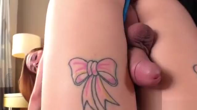 SHEMALE CUM 04