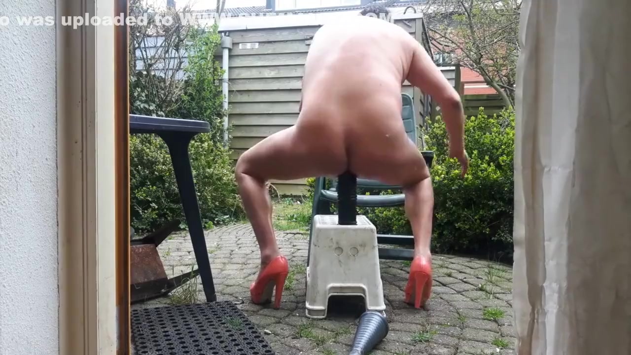 ULTIMATE PYRAMIDE ANAL RIDING DIRTYGARDENBOY STYLE HUGE ANAL HIGH HEELS GAY