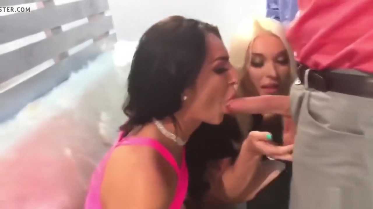 2 gurls blown on a film set