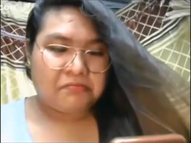 Strong Chunky Nerdy Filipina Tranny Degrade Bigot Face Pic-A