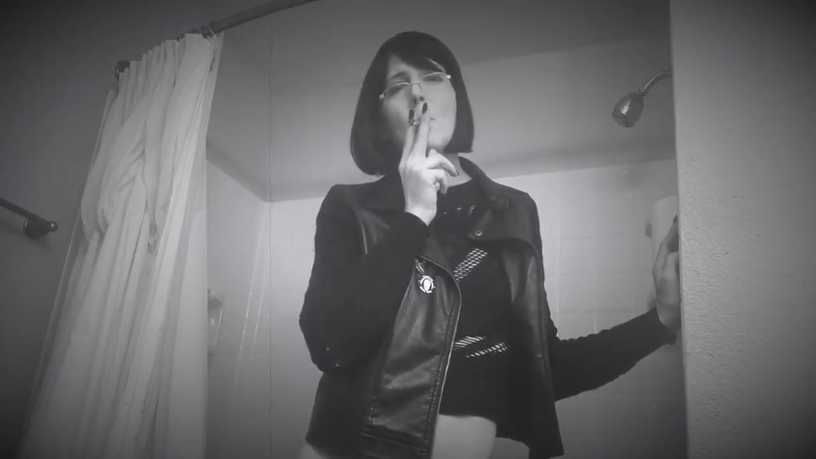 Tina Hart’s 420 Smoking Fetish