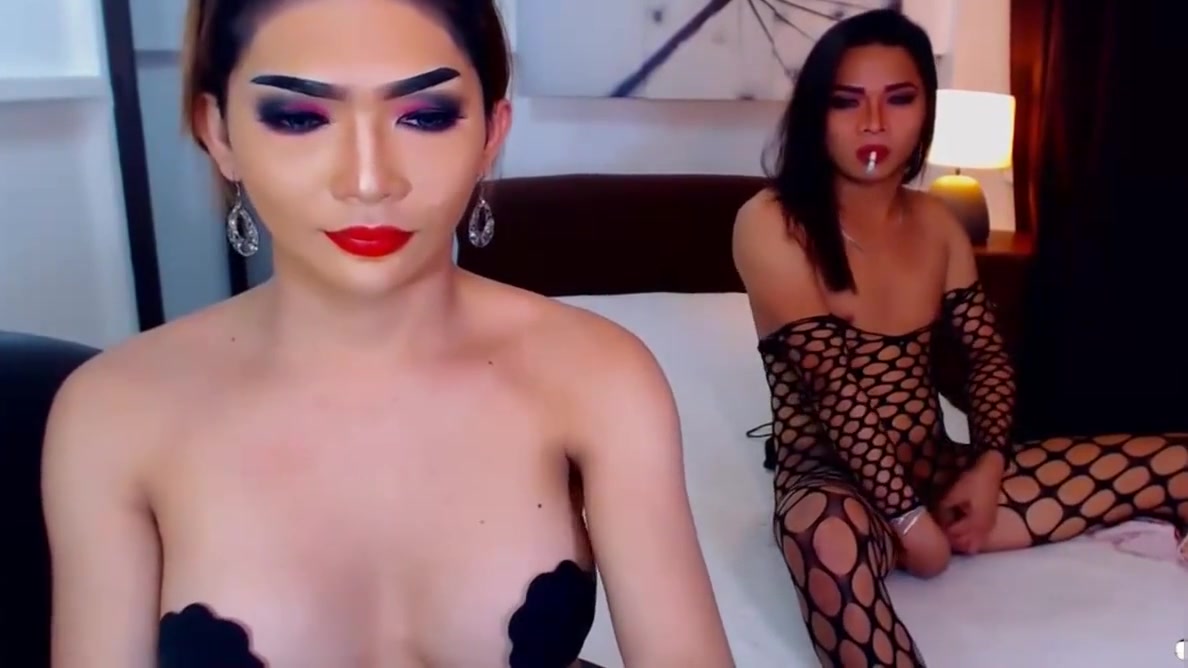 Tranny gets fucked in dogstyle position