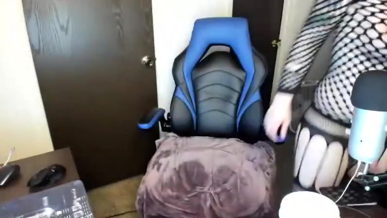 Tay cums prematurely #2