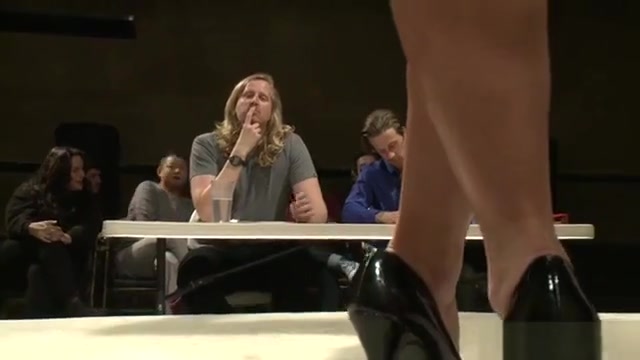 Shemale bodybuilder anal fucks her fan