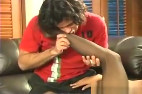 Sthis chabmale receives A pound And Facial